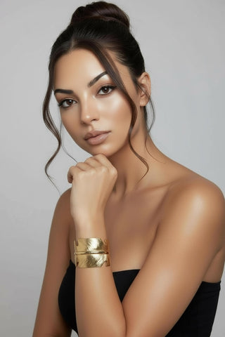 Bracelet manchette « Plume d’Or »